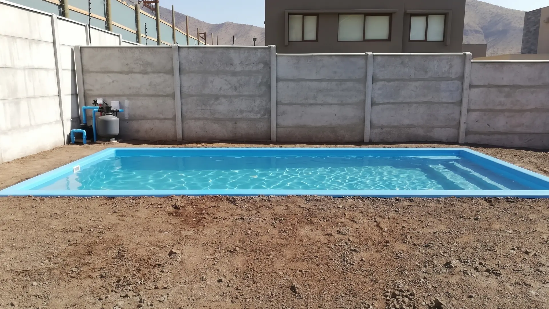 Piscina de fibra de vidrio de 7 metros instalada en Chicureo, Colina